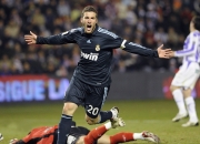 开云体育中国-骑士完胜新疆队，保罗统治全场