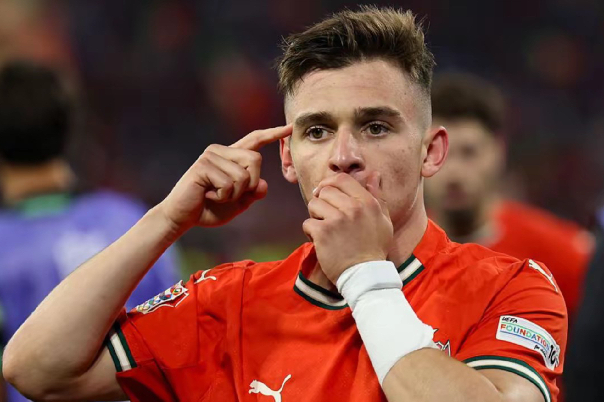 C罗被罚下场，球队陷入困境