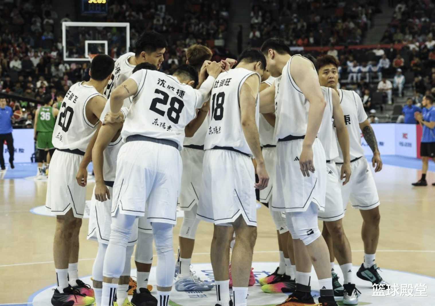 篮球圈风波:球员因伤缺席重要比赛的简单介绍 篮球圈风波:球员因伤缺席重要比赛的简单介绍