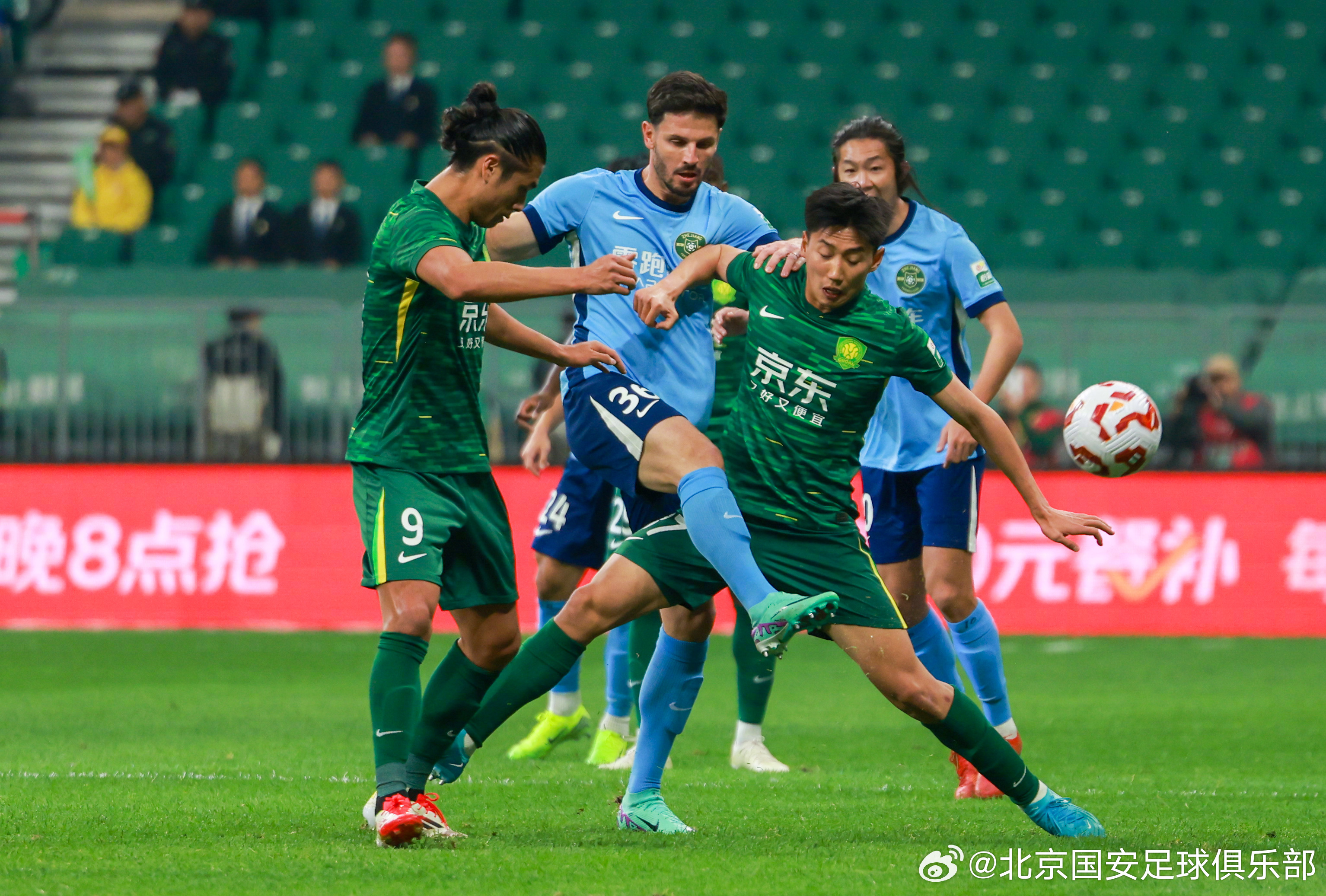 北京中赫国安主场战平广州恒大，势头受挫的简单介绍