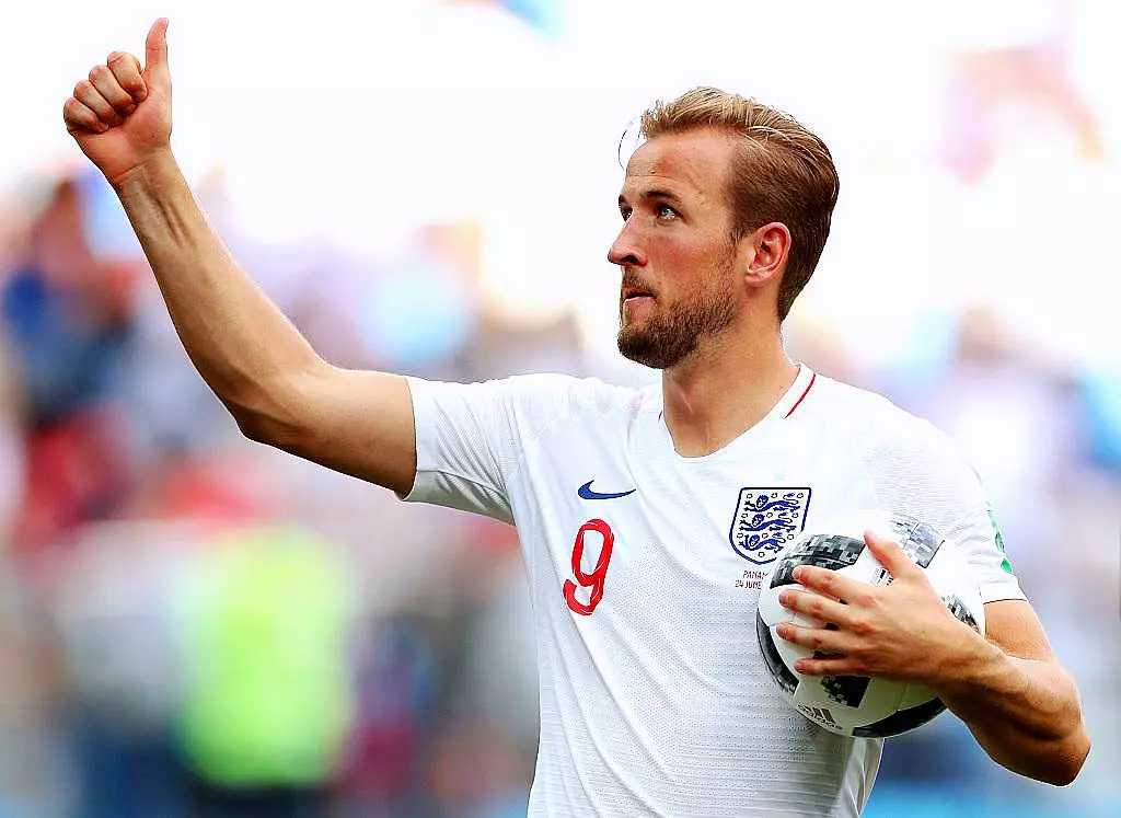 英格兰队横扫波兰队，张继科关键制胜