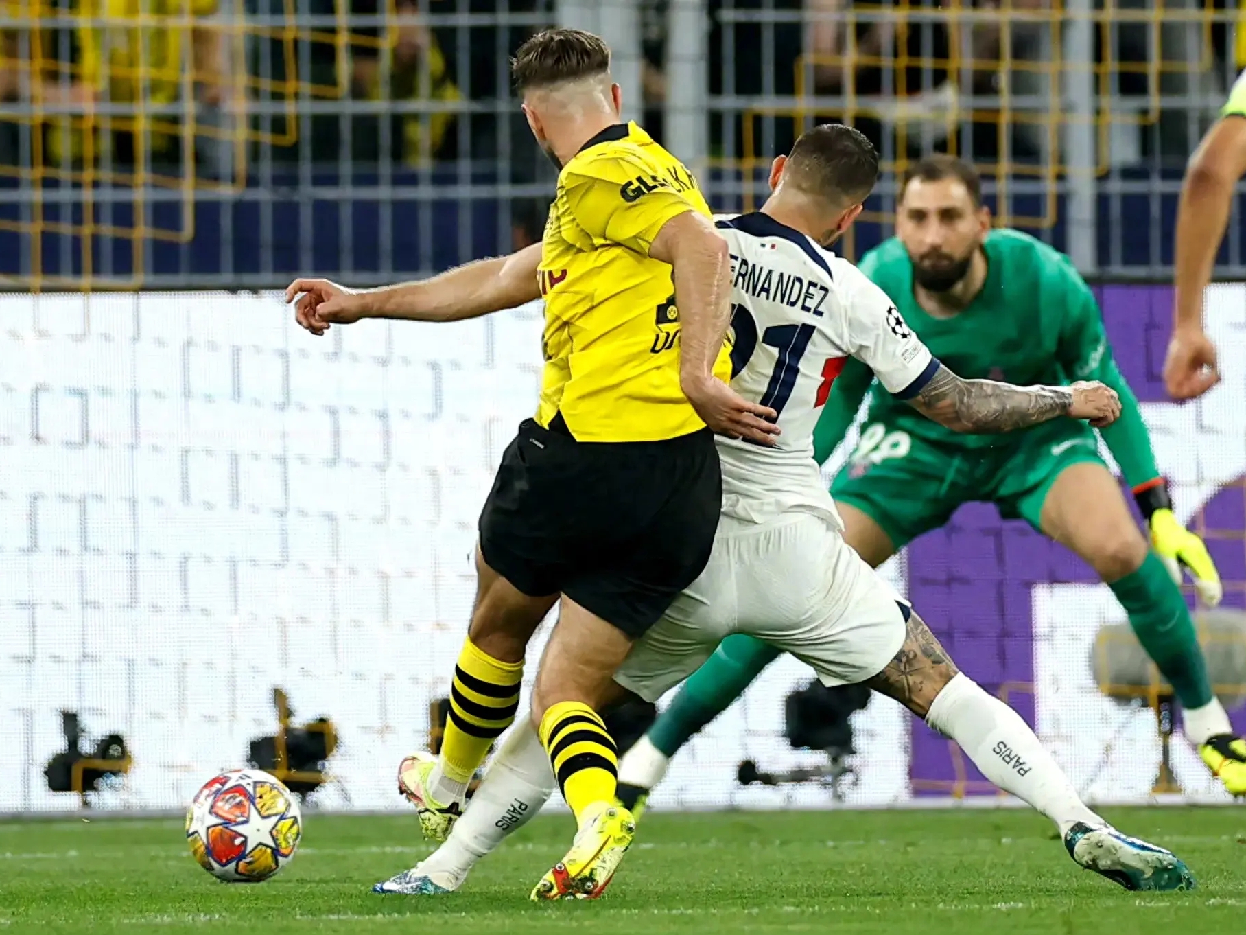 包含多特蒙德完胜日本，若日尼奥关键制胜的词条